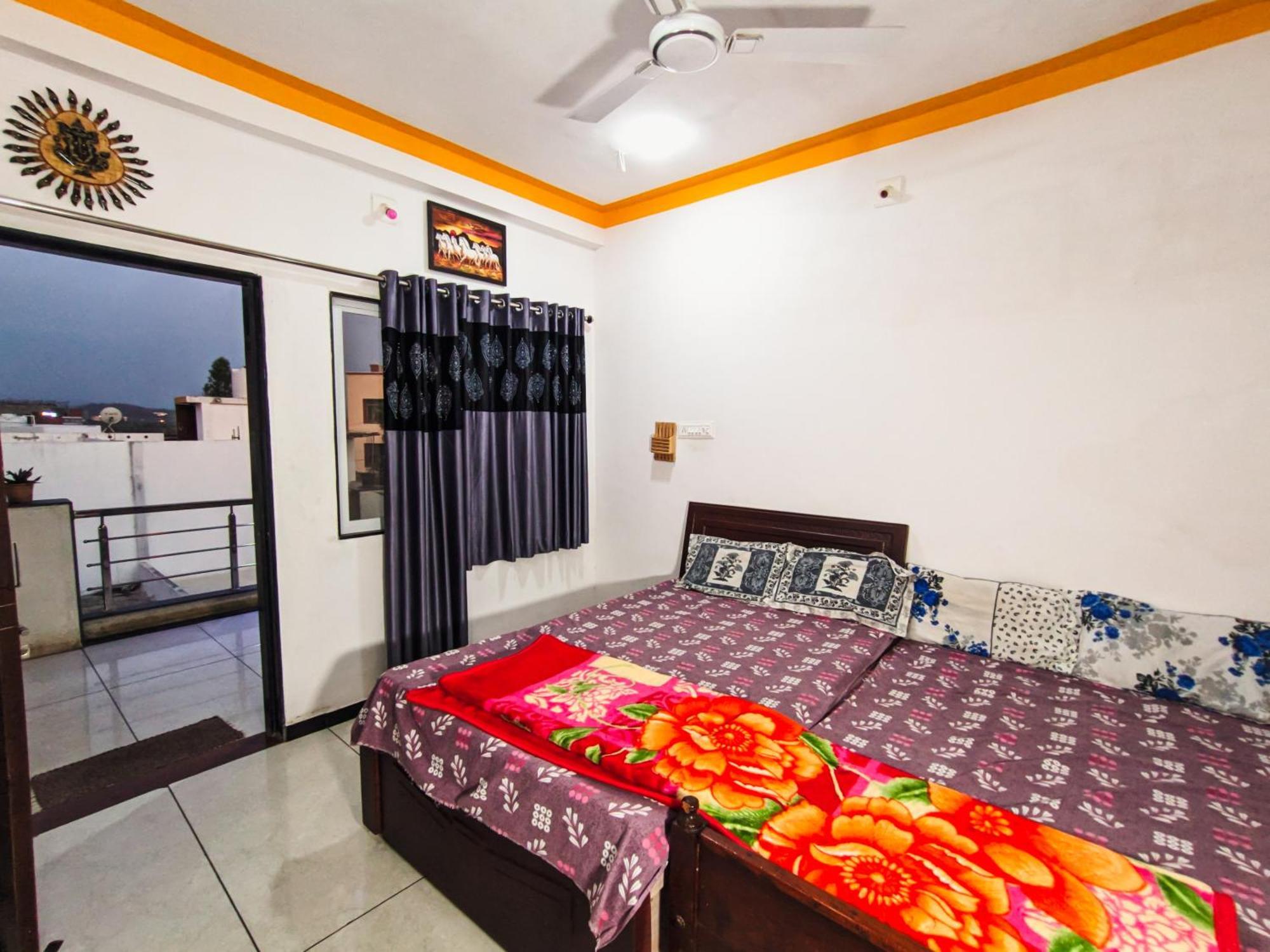 Bhavya Homestay Garudeshwar Eksteriør bilde