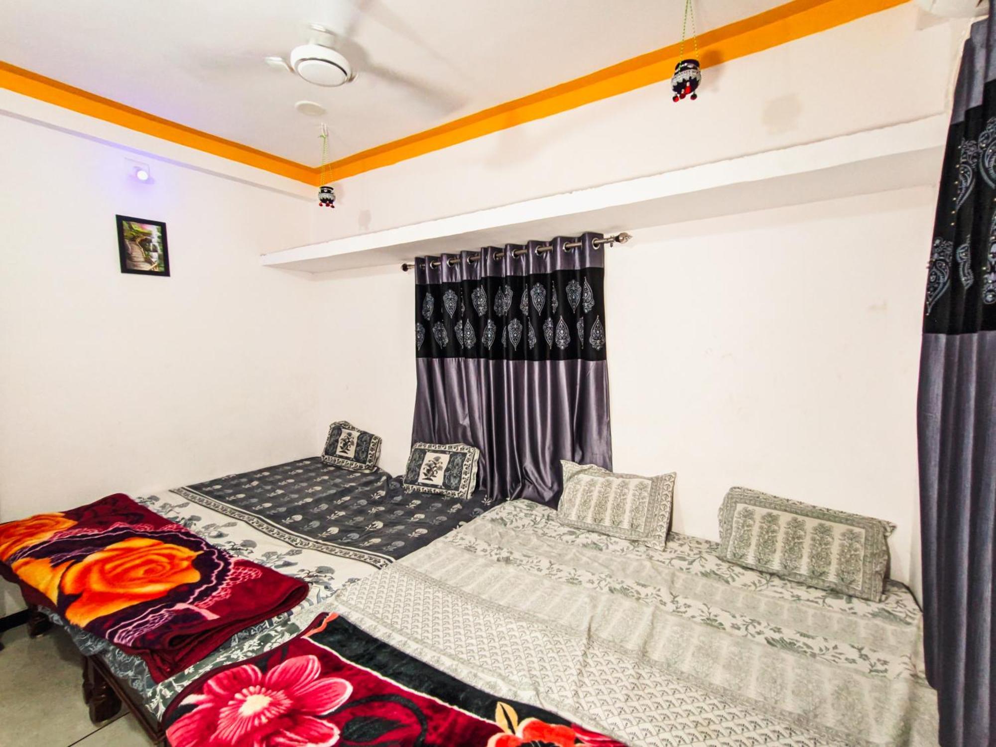 Bhavya Homestay Garudeshwar Eksteriør bilde