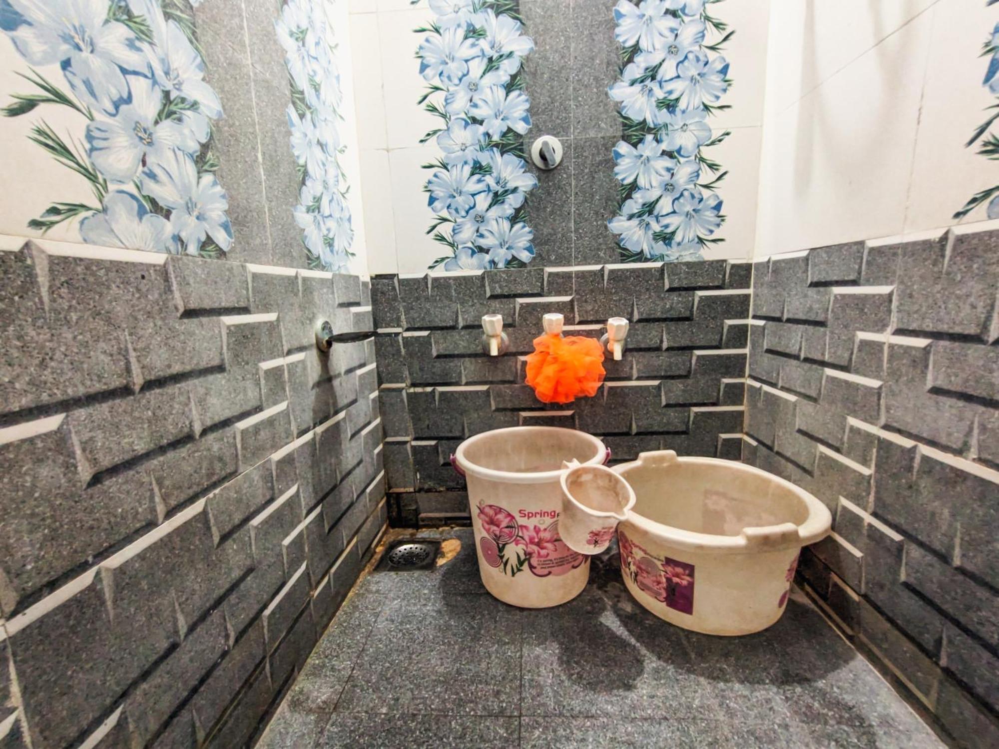 Bhavya Homestay Garudeshwar Eksteriør bilde